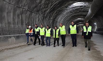 Dülük-OSB Tüneli'nin dörtte biri tamamlandı