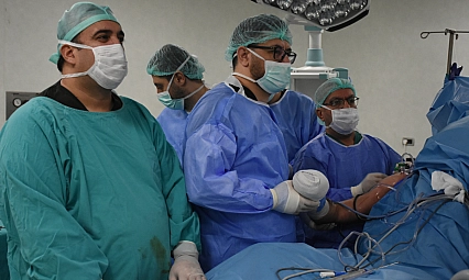 El cerrahisinde bölgenin kalbi Malatya'da atıyor: 25 yıllık tecrübeyle binlerce başarılı ameliyata imza attılar