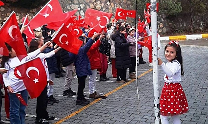 Elazığ'da ilk ders zili çaldı