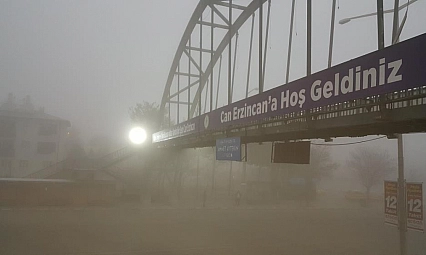 Erzincan'da sis etkili olmaya başladı