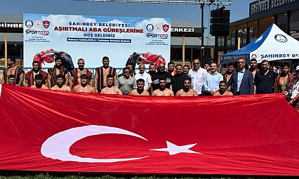 Gaziantep'te geleneksel aşırtmalı aba güreşleri heyecanı başladı