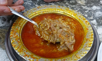 Grip olanlar iyileşmek için beyran içiyor