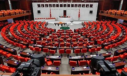 Haftada 4 gün mesai Meclis'in gündeminde! Çalışanlar dört gözle bu haberi bekliyor