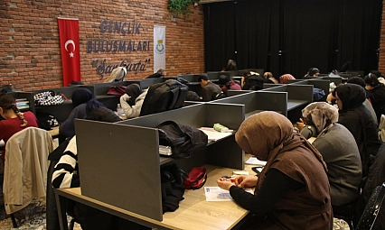 Haliliye'deki öğrencilere eğitim desteği