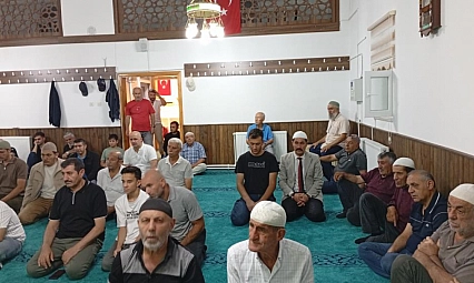 İmam başlattı, 10 haftadır cami dolup taşıyor