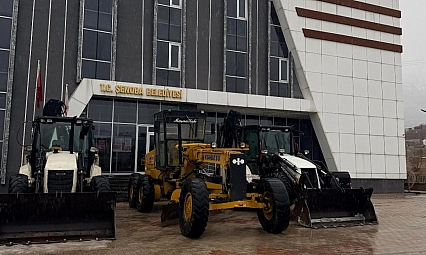 Yol açma çalışmaları devam ediyor