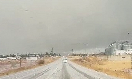 Kahta-Sincik yolunda dolu yağışı