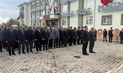 Kale'de Cumhuriyet'in 103. yılı kutlanıyor
