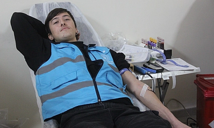 Kan bağışı için sıraya girdiler