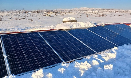 Kar, güneş panellerini etkiledi