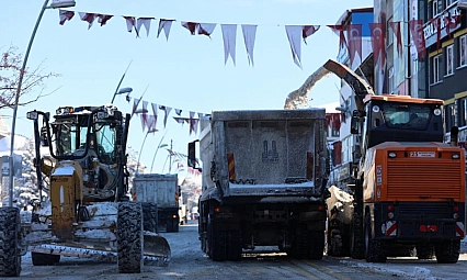 Kar timleri işbaşında