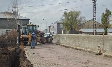 Karayazı'nın elektrik altyapısı güçleniyor