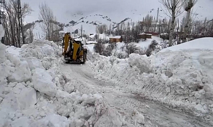 Karla mücadele çalışmaları aralıksız sürüyor