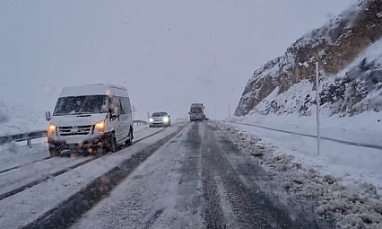 Kubbe Dağı beyaza büründü