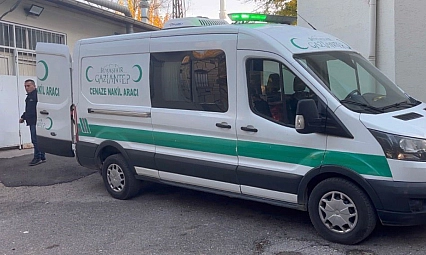 Kuzeninin kullandığı tırın altında kalan Muhammed kurtarılamadı