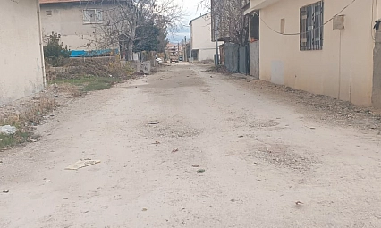 Mahallelinin asfalt tepkisi
