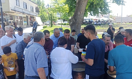Malatya'da 4 bin kişiye aşure ikramı