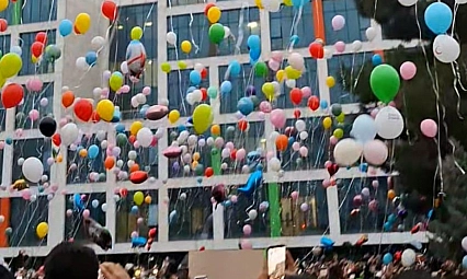 Malatya'da binlerce balon gökyüzüne bırakıldı…