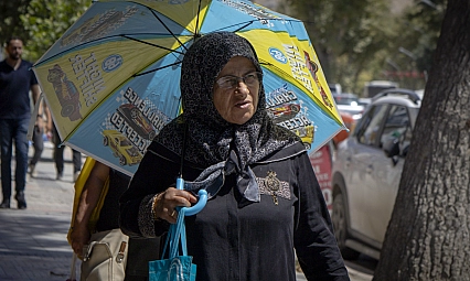 Malatya'da caddeler boşaldı, parklar doldu