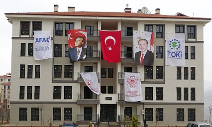 Malatya'da deprem konutlarının anahtar teslimi sürüyor