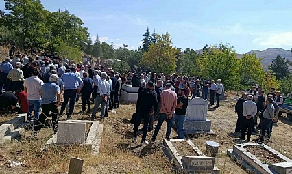 Trafik kazasında hayatını kaybetmişti: Son yolculuğuna uğurlandı