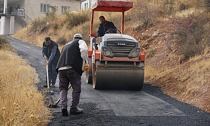 Malatya'da kış hazırlıkları tam gaz: Deforme yollar yenileniyor...