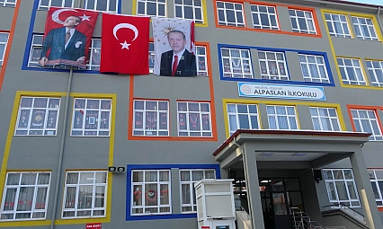 Malatya'da öğrencilerin karne heyecanı!