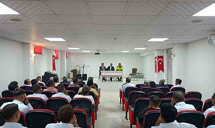 Malatya'da Okul Servisi Sürücülerine Trafik Güvenliği Eğitimi