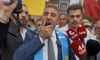 Malatya'da terör söylemlerine karşı 'Bayrak Yürüyüşü' düzenlendi