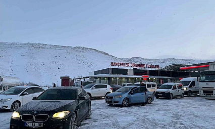 Malatya'da tipi ulaşımı aksattı