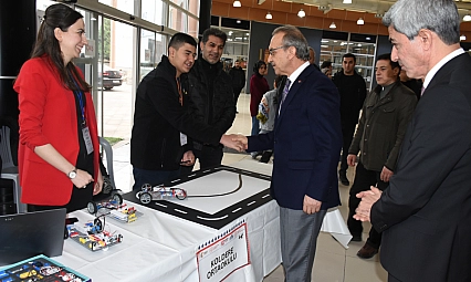 Malatya'da 'TÜBİTAK 4007 Bilim Şenliği' başladı