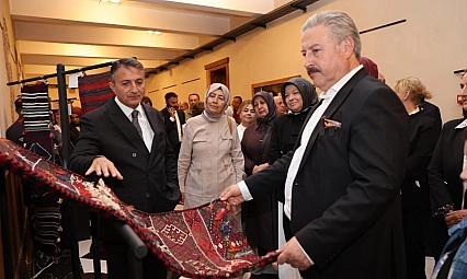 Malatya'dan Kayseri'ye uzanan kültür: 120 yıllık heybeler sergilendi