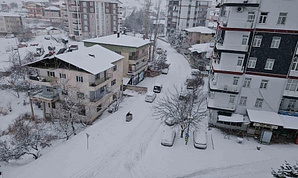 Kar kalınlığı 30 santimetreyi buldu