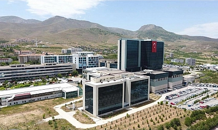 Malatya Turgut Özal Tıp Merkezi'nde botoksla hastalara yeni umut