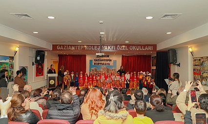 Minik GKV'lilerden '25 Aralık Gaziantep'in Kurtuluşu' töreni