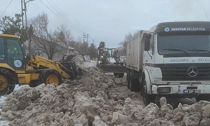 Malatya'da kar temizleme çalışması sürüyor!