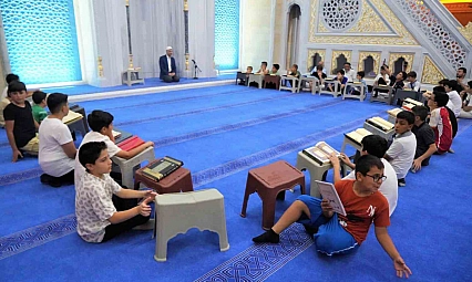 Kur'an kursu öğrencilerine ödül