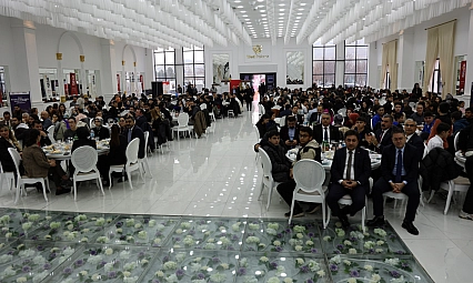 Öğrenciler, meslek sektörleri temsilcileri ile buluştu