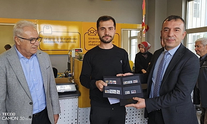 PTT'den 185. Yıl Sürprizi: Şanslı Müşteriye Anlamlı Hediye!