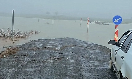 Sağanak yağış hayatı olumsuz etkiledi