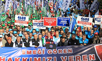 Sağlık çalışanları 'Diplomamızın hakkını istiyoruz' dedi