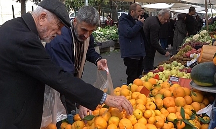 Semt pazarlarında kış yoğunluğu