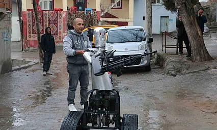 Siirtli kaşif yapay zekalı robot asker yaptı