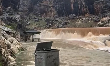 Sinek Çayı'nın su seviyesi yağışlarla yükseldi