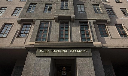 Sınır kapısında Türk bayrağına saldırı: MSB'den flaş açıklama geldi!