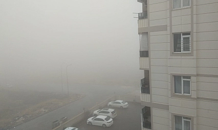 Sis bulutları görüş mesafesini düşürdü