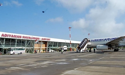 Sis nedeniyle uçak seferi iptal edildi