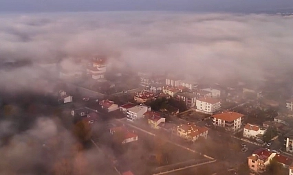 Sis tüm şehri sardı: Göz gözü görmedi!