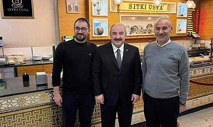 Sıtkı Usta devlet erkanını ağırlıyor