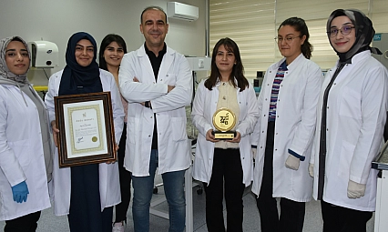 Tekin, Ödülü Cumhurbaşkanı'ndan Aldı! Daha Büyük Çalışmalar İçin Motivasyon Oldu